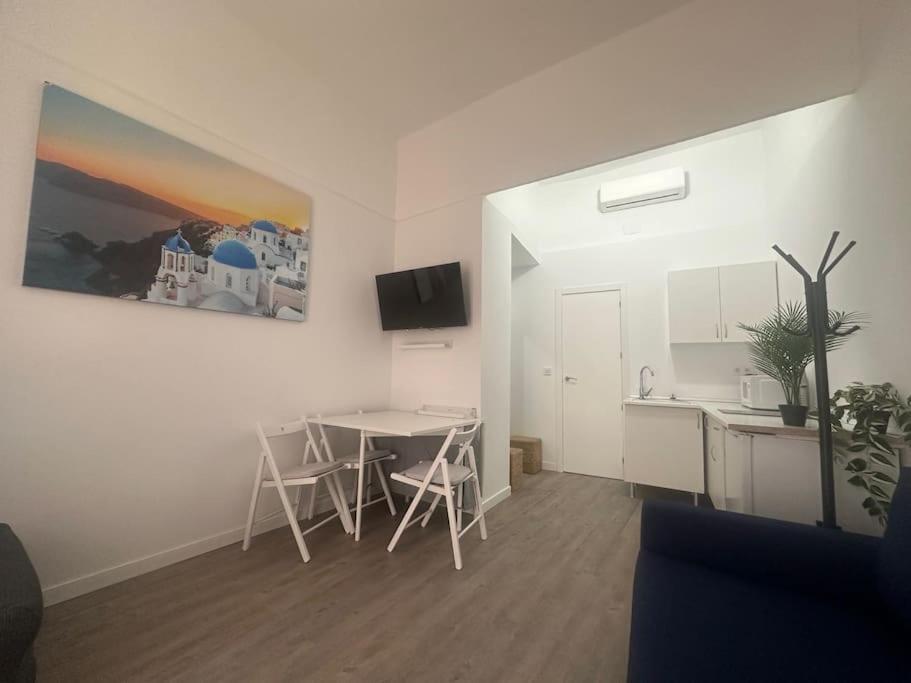 Estudio Castellar Seville Luaran gambar